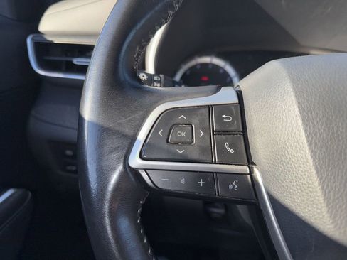 Used 2022 Toyota Highlander XSE image 17