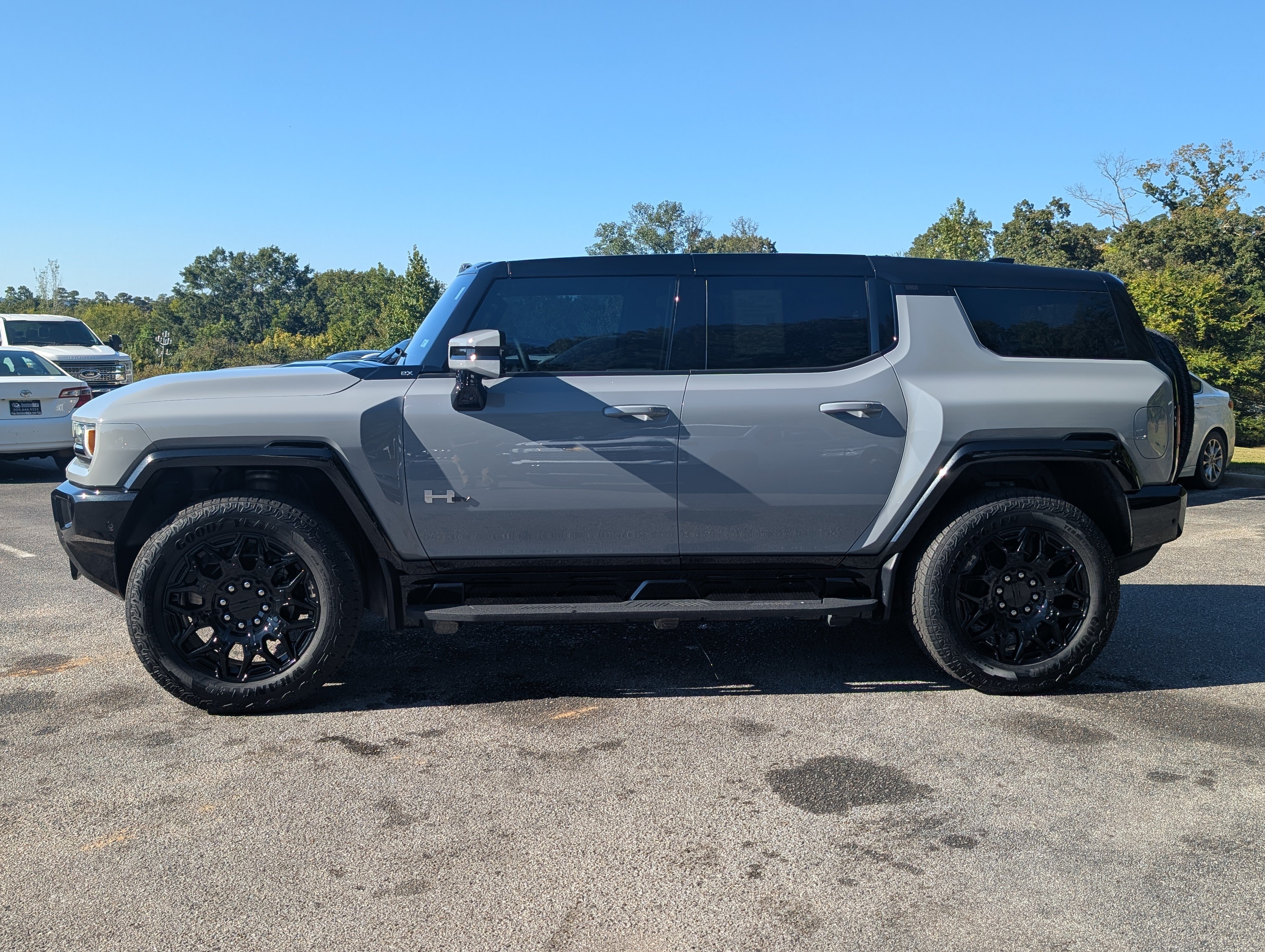 Used 2025 GMC Hummer EV 2X AWD/4WD image 6