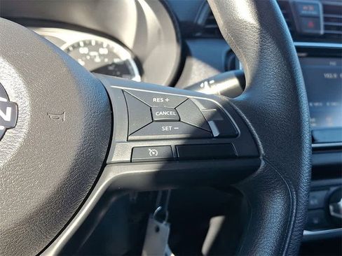 Used 2024 Nissan Versa S w/ S Plus Package image 18