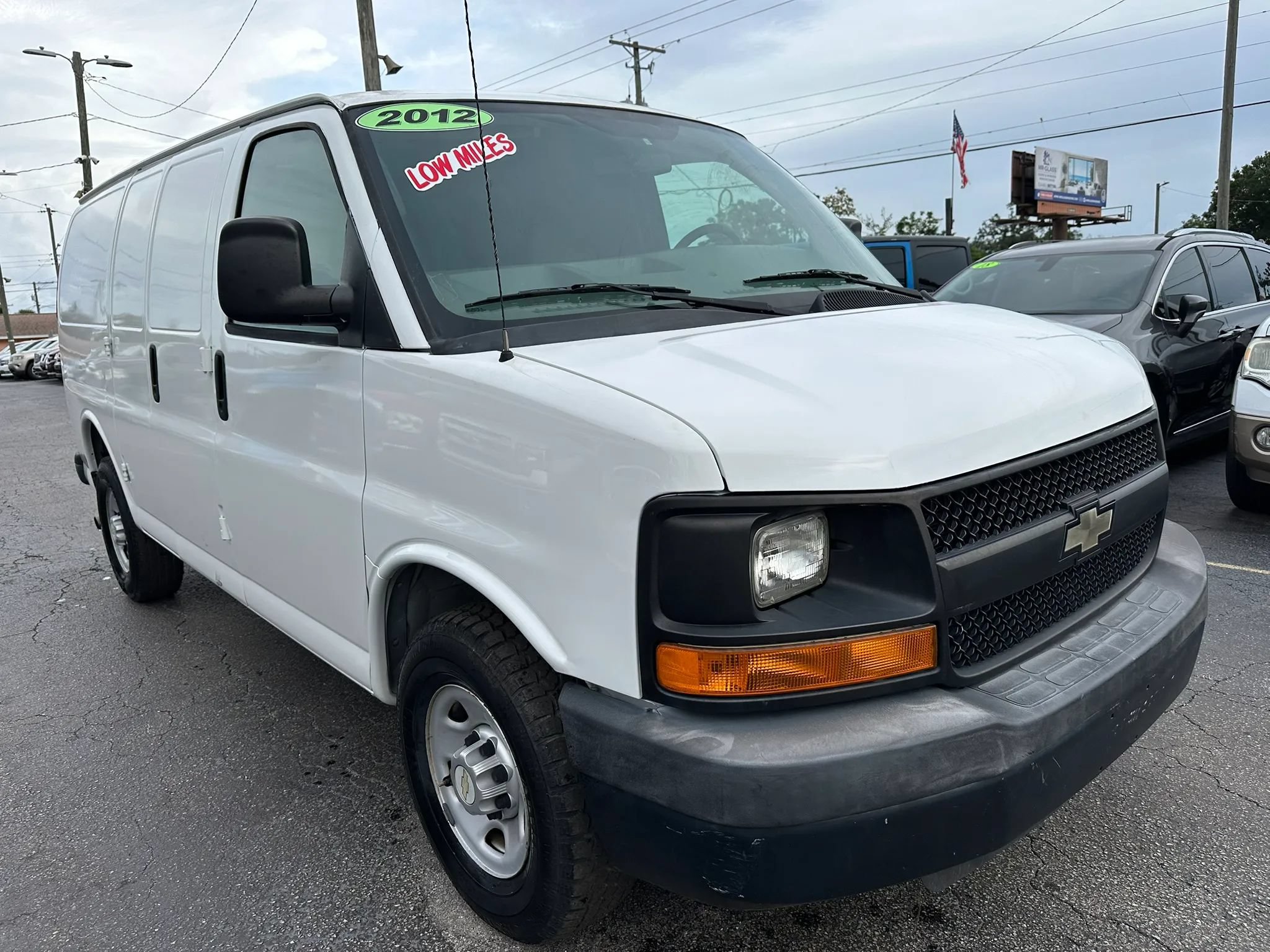 Used 2012 Chevrolet Express 2500 RWD image 4