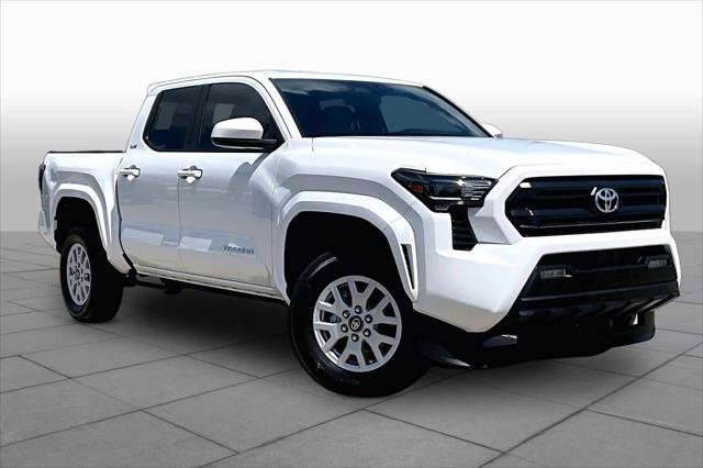 Certified 2026 Toyota Tacoma SR5 AWD/4WD image 3