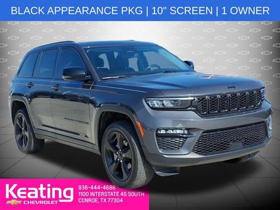 Used 2023 Jeep Grand Cherokee Limited w/ Black Appearance Package