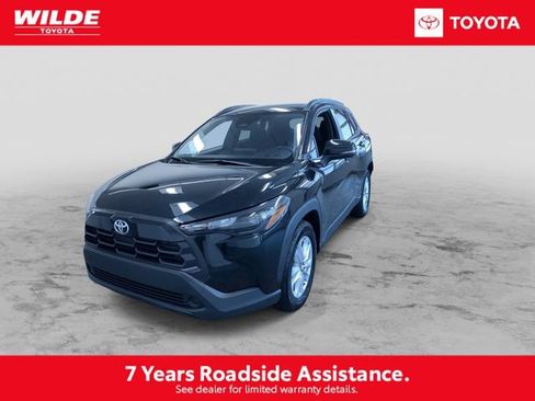 Certified 2026 Toyota Corolla Cross LE FWD image 5