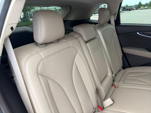 Used 2023 Lincoln Nautilus AWD w/ Premium Package image 31