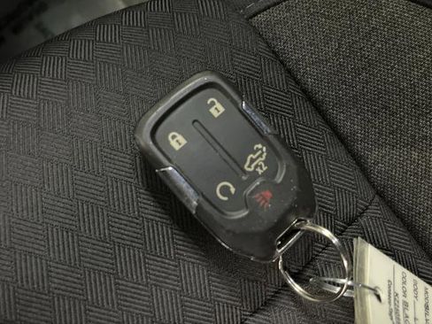 Used 2019 Chevrolet Silverado 1500 LT w/ All-Star Edition image 26