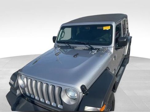 Used 2018 Jeep Wrangler Unlimited Sport AWD/4WD image 11