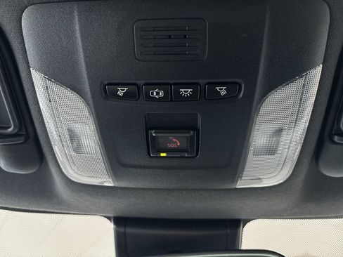 Used 2021 Toyota Corolla SE w/ Carpet Mat Package (TMS) FWD image 16