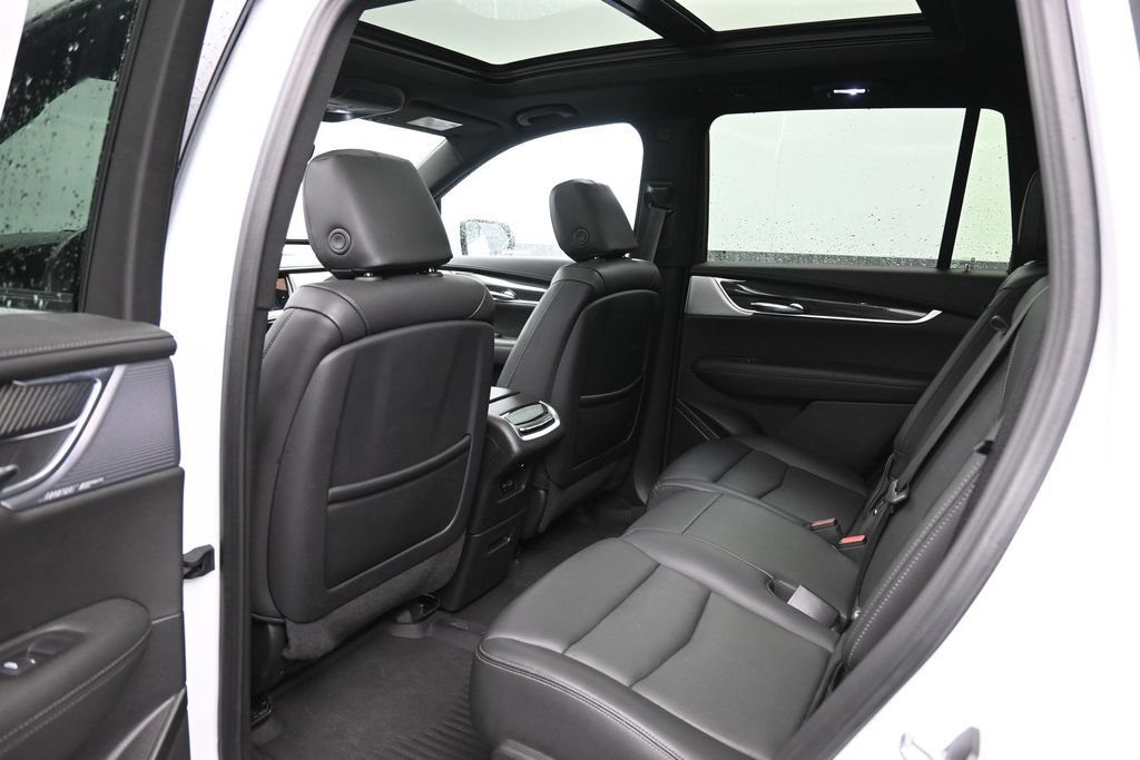 Used 2024 Cadillac XT6 Sport w/ LPO, ONYX Package AWD/4WD image 24