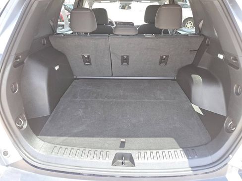 Used 2025 Chevrolet Equinox LT AWD/4WD image 24