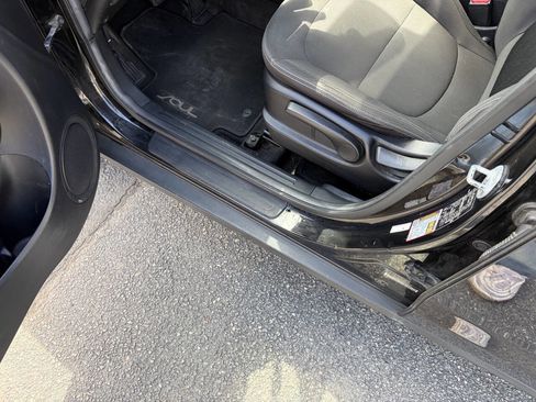Used 2016 Kia Soul FWD image 9