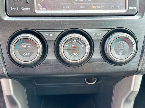 Used 2015 Subaru Forester 2.5i Touring w/ Eyesight & Navigation System AWD/4WD image 15
