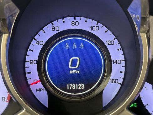 Used 2012 Cadillac SRX Performance FWD image 17