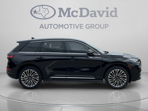 Certified 2022 Lincoln Corsair Reserve w/ Sport Package AWD/4WD image 8