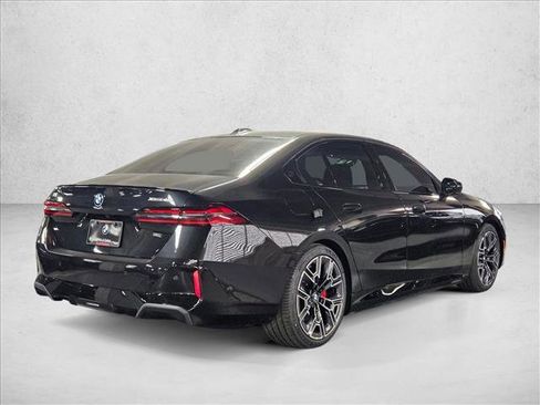 New 2026 BMW i5 eDrive40 w/ M Sport Package image 2