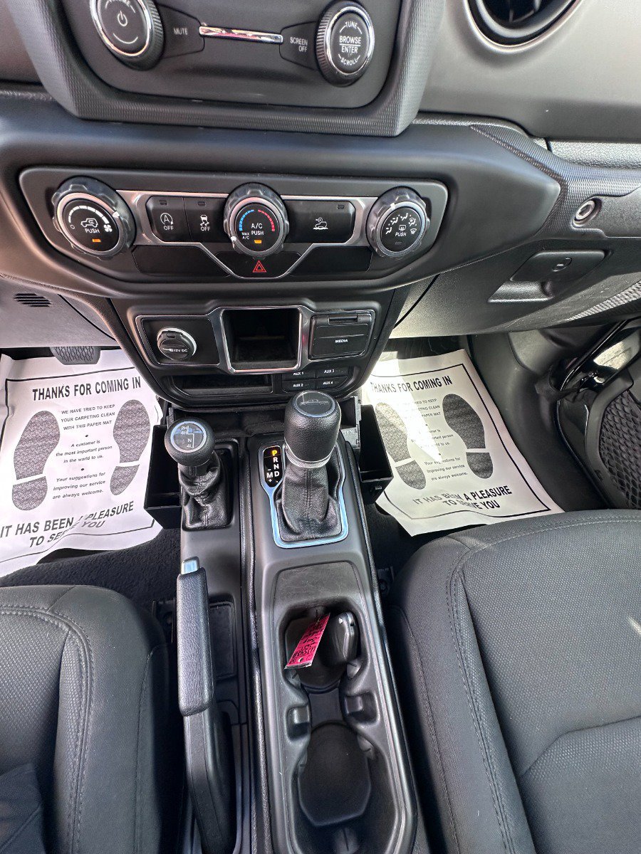 Used 2021 Jeep Gladiator Sport AWD/4WD image 11