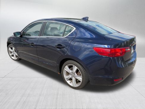 Used 2015 Acura ILX w/ Premium Package FWD image 4