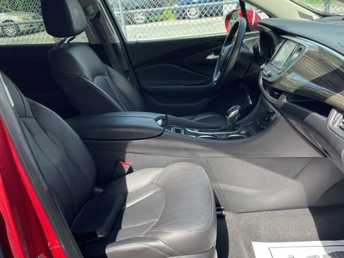Used 2020 Buick Envision Premium w/ Driver Confidence Package AWD/4WD image 16
