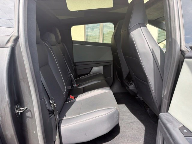 Used 2026 Tesla Cybertruck AWD Crew Cab image 15