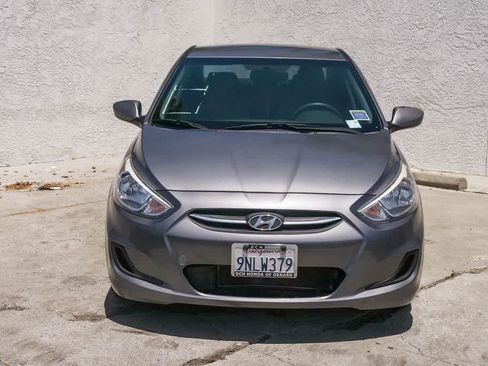 Used 2015 Hyundai Accent GLS FWD image 2
