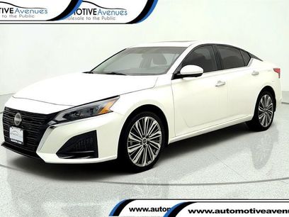 Used 2023 Nissan Altima 2.5 SL