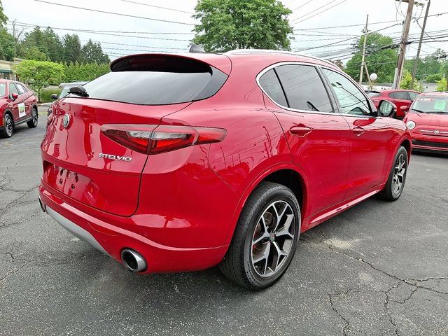 Used 2021 Alfa Romeo Stelvio Ti w/ Active Assist 2 Package TI AWD/4WD image 6