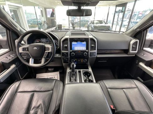 Used 2019 Ford F150 Lariat w/ Trailer Tow Package image 17
