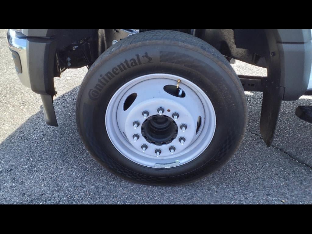 New 2024 Ford F550 2WD Regular Cab Super Duty image 8
