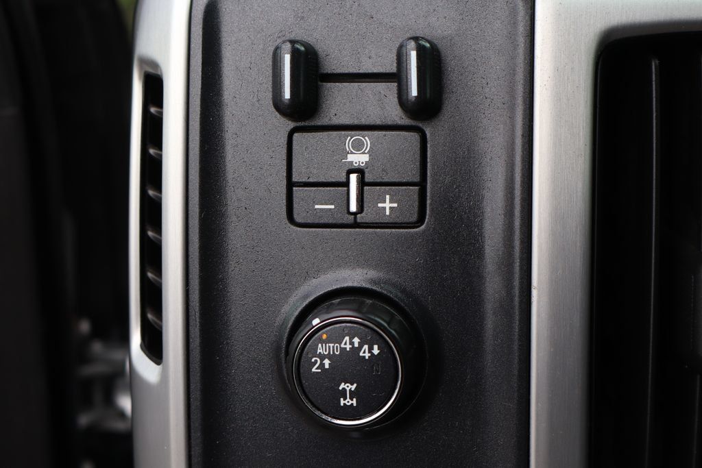 Used 2018 GMC Sierra 1500 SLT AWD/4WD image 25