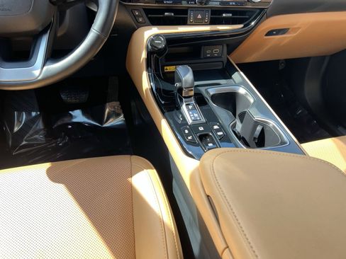 Used 2025 Lexus NX 450h+ AWD w/ Accessory Package (Z2) image 30