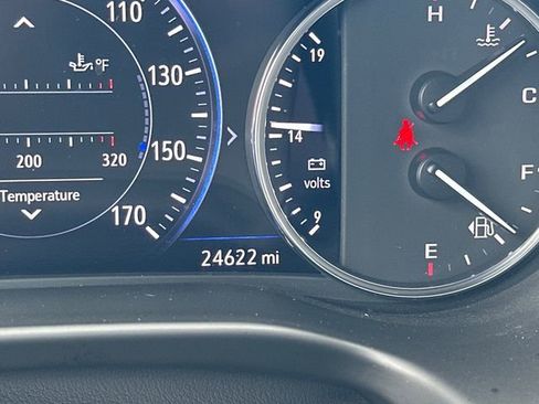 Used 2024 Buick Enclave Avenir w/ Avenir Technology Package FWD image 21