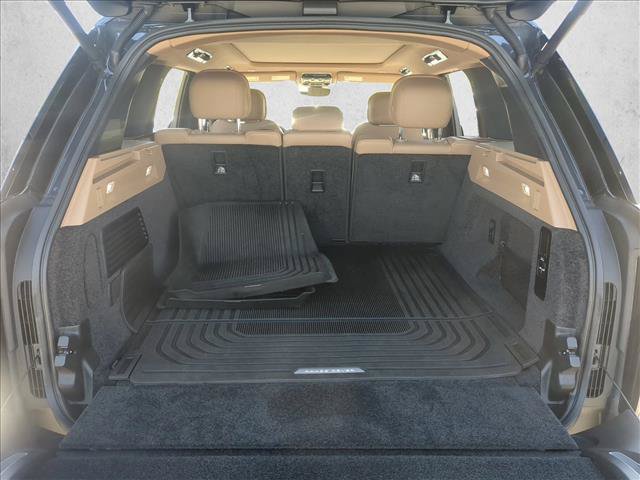 Used 2024 Land Rover Range Rover SE AWD/4WD image 25