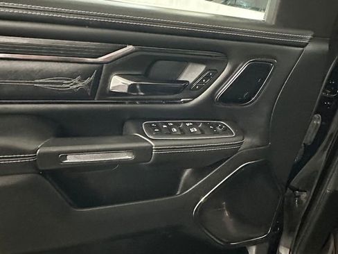 Used 2022 RAM 1500 Limited w/ Night Edition AWD/4WD image 9