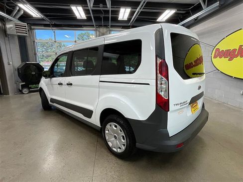 Used 2016 Ford Transit Connect XL FWD image 3