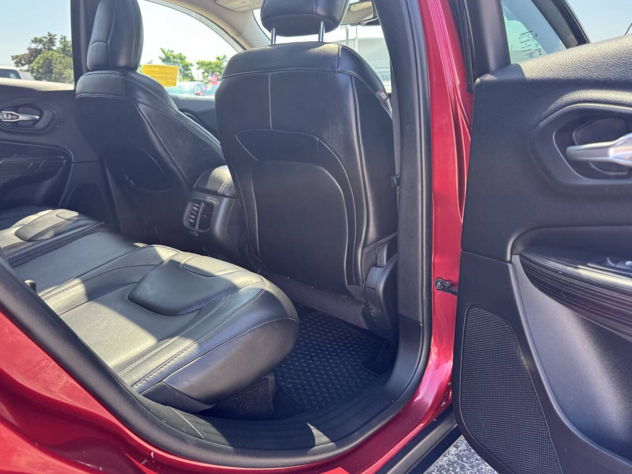 Used 2014 Jeep Cherokee Limited AWD/4WD image 35