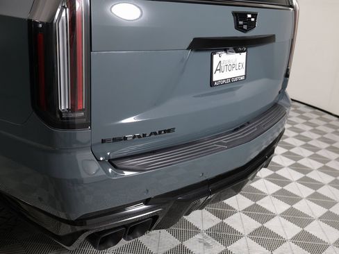 Used 2025 Cadillac Escalade V image 62