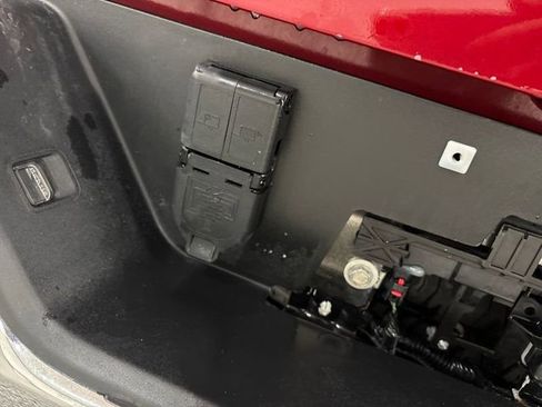 Used 2022 Chevrolet Silverado 1500 LTZ w/ LTZ Premium Package image 36