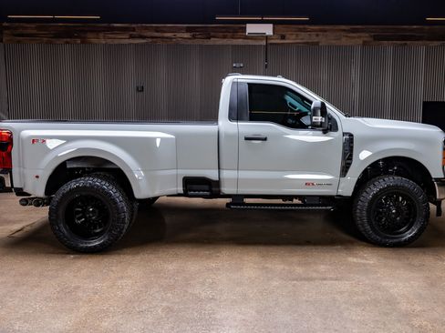 Used 2026 Ford F350 XLT w/ 360-Degree Camera Package image 11