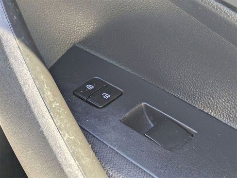 Used 2023 Toyota Corolla LE image 35