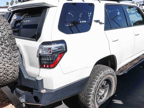 Used 2019 Toyota 4Runner TRD Off-Road Premium image 6