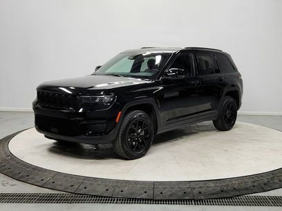 Used 2024 Jeep Grand Cherokee Altitude