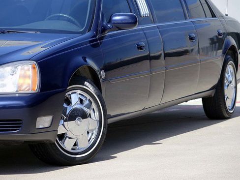 Used 2001 Cadillac De Ville Limousine FWD image 36