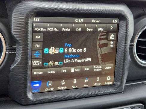 Used 2023 Jeep Wrangler Unlimited Sahara w/ Cold Weather Group image 17