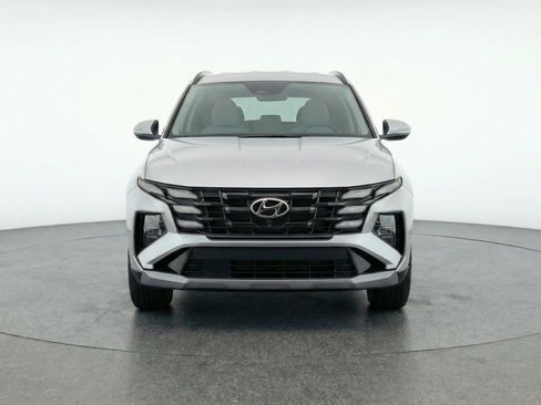 Used 2025 Hyundai Tucson SEL image 2