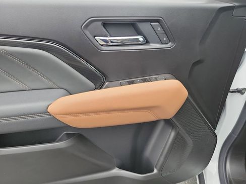 New 2026 GMC Canyon AT4 image 10