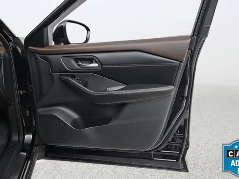 Used 2023 Nissan Rogue SL w/ SL Premium Package FWD image 41
