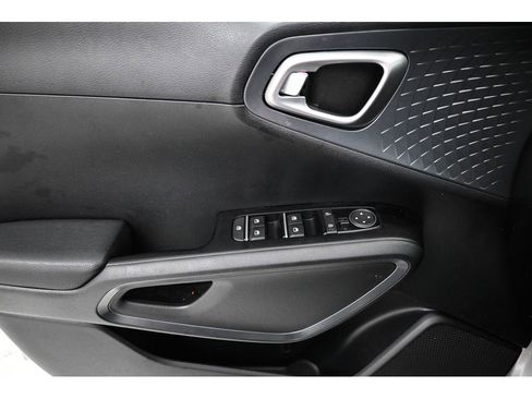 Used 2021 Kia Soul EX FWD image 29