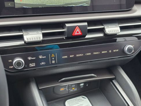 New 2026 Kia Sportage EX image 25