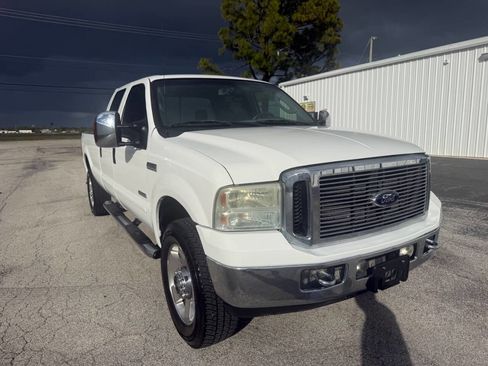 Used 2006 Ford F350 Lariat image 17
