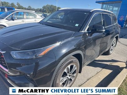 Used 2022 Toyota Highlander XLE