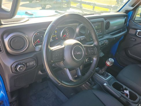 Used 2021 Jeep Wrangler Sport image 13